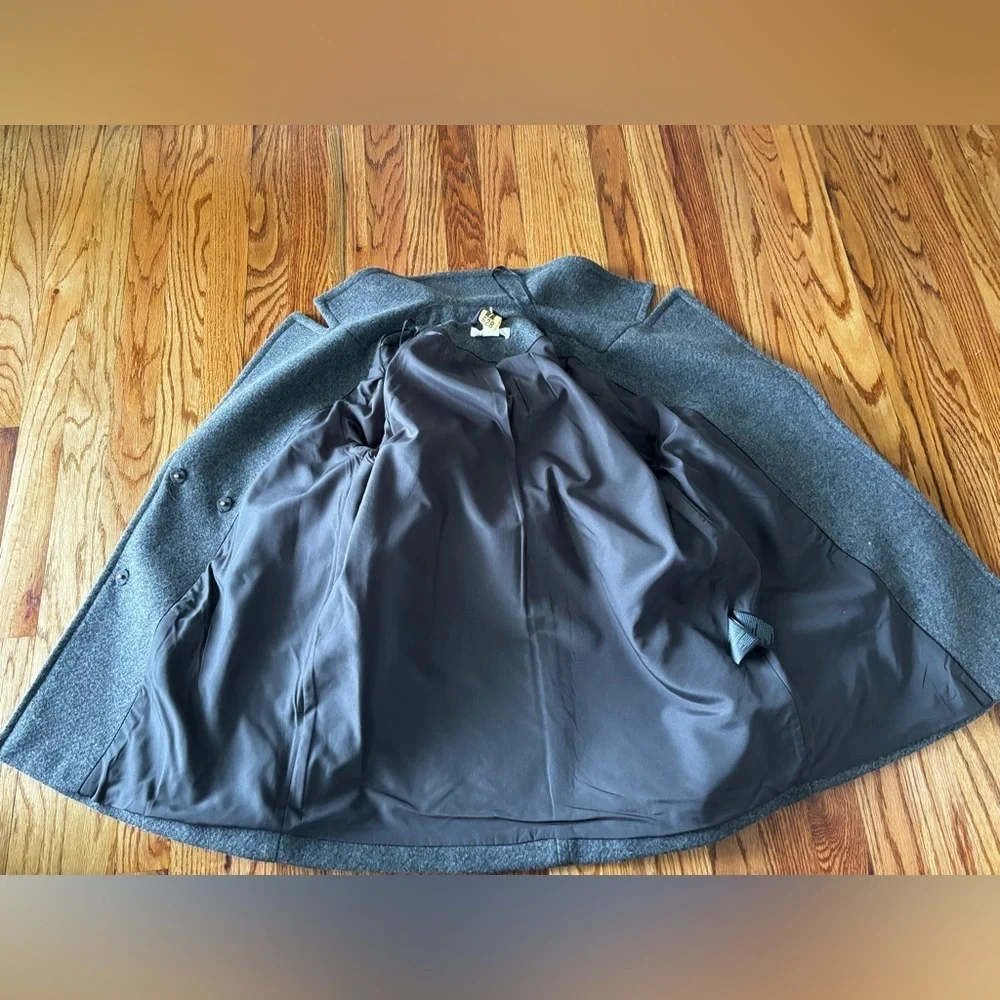 H&M Women’s Double Breasted Gray Pea Coat - Size 0 - EUC